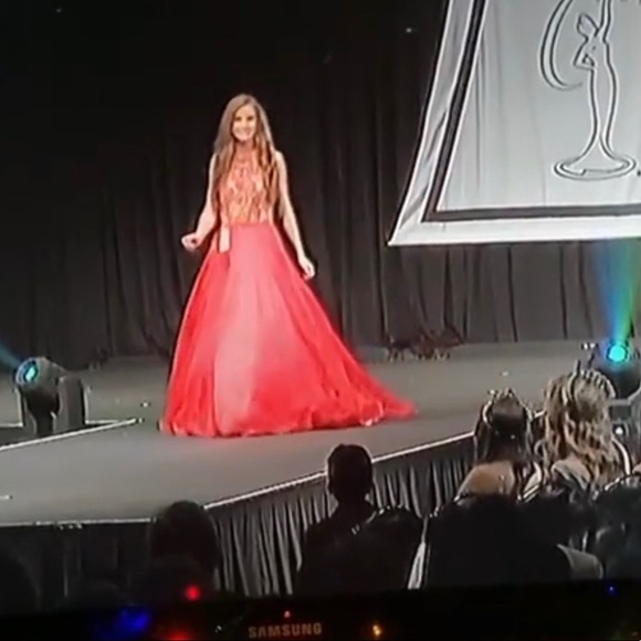 SALE!!! CORAL Jovani COUTURE Ball Gown from Henri's - Picture 4 of 17